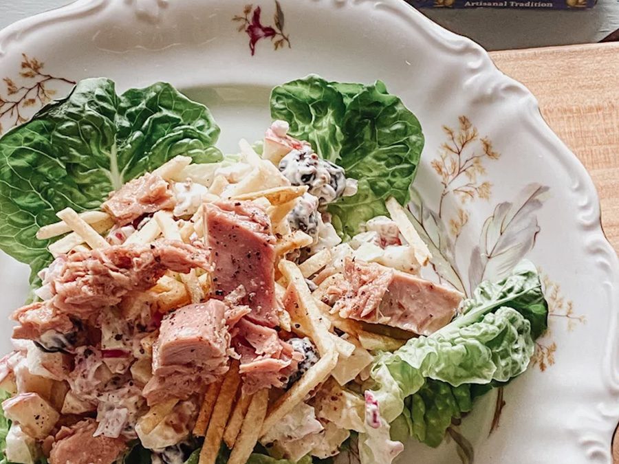Fresh salad with Santo Amaro Tuna