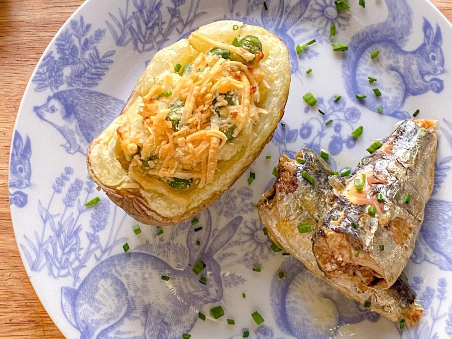 Stuffed potatoes with Santo Amaro Sardines in Olive Oil